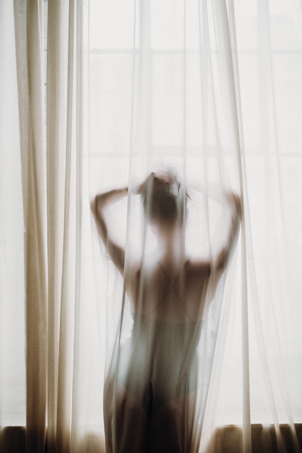 traits of a promiscuous woman